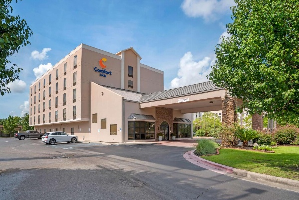 Comfort Inn University Area image 2