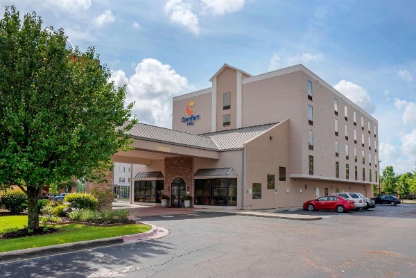 Comfort Inn University Area image 3